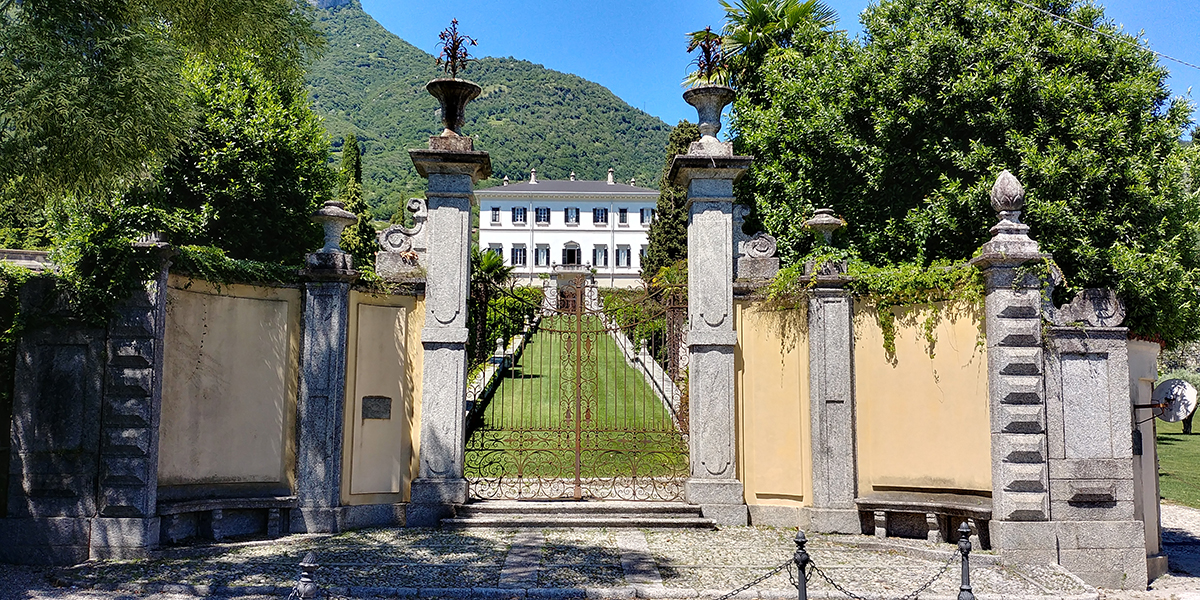 Villa entrance gate